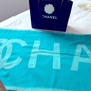 CHANEL CASHMERE SCARF